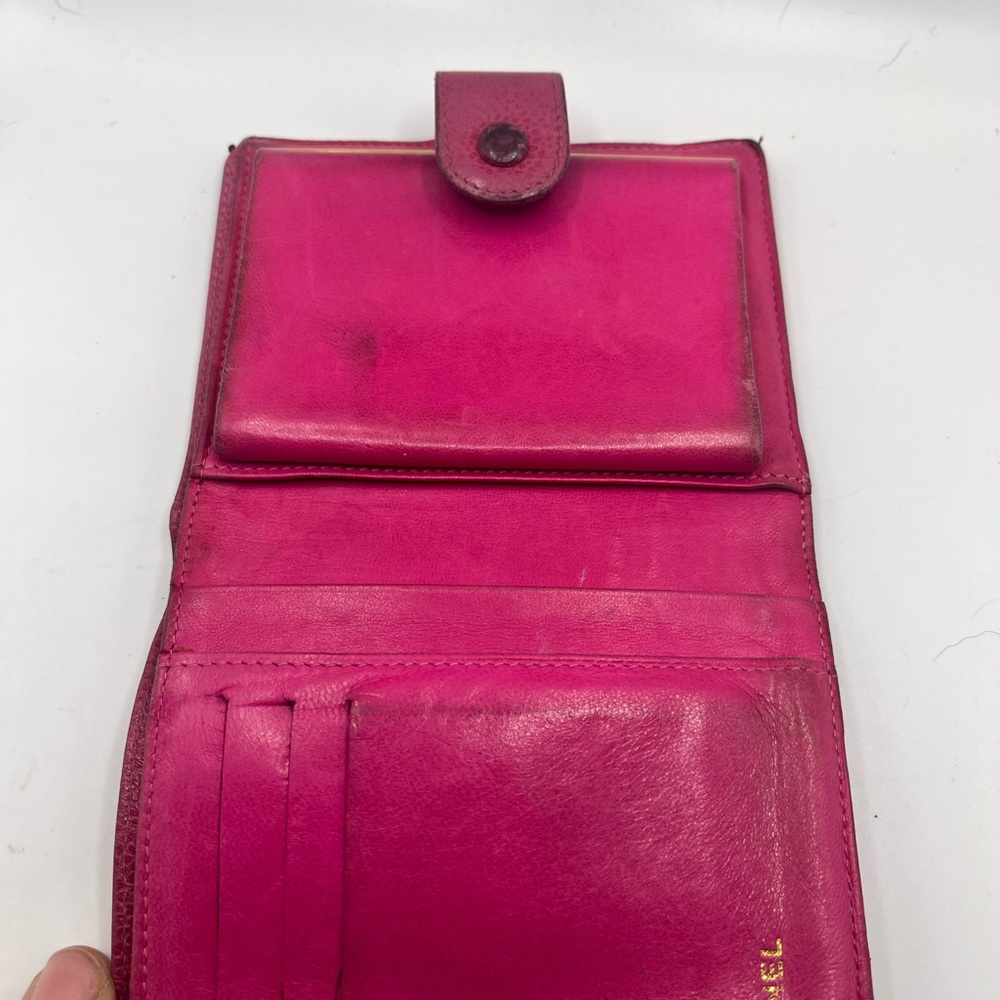 Chanel Pink Caviar Leather Wallet with Iconic CC Logo - Picture 4 of 9